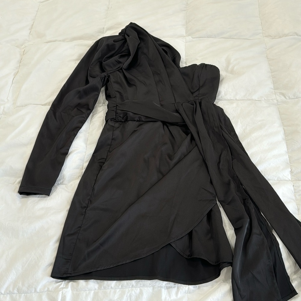 Women’s one shoulder satin dress